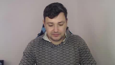 Snapshot of just_a_nice_guy_27 chatting on 02-01-25, 11:21 Alex online show from 02-01-25, 11:21