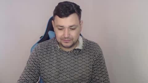 Snapshot of just_a_nice_guy_27 chatting on 02-20-25, 11:20 Alex online show from 02-20-25, 11:20
