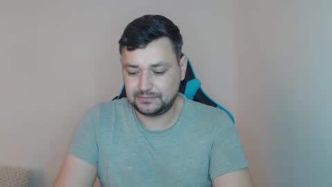 Snapshot of just_a_nice_guy_27 chatting on 02-27-25, 11:20 Alex online show from 02-27-25, 11:20