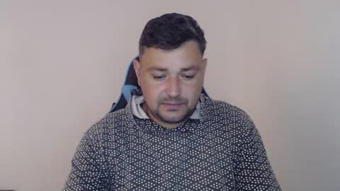 Snapshot of just_a_nice_guy_27 chatting on 09-24-25, 11:24 Alex online show from 09-24-25, 11:24