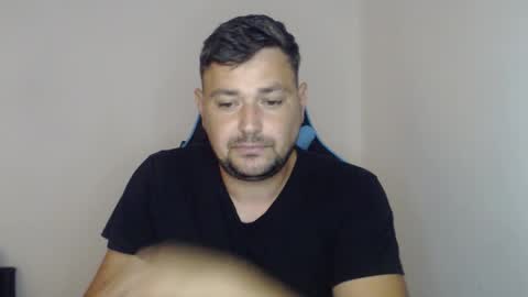 Snapshot of just_a_nice_guy_27 chatting on 09-28-25, 11:26 Alex online show from 09-28-25, 11:26