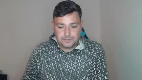 Snapshot of just_a_nice_guy_27 chatting on 10-01-25, 11:27 Alex online show from 10-01-25, 11:27
