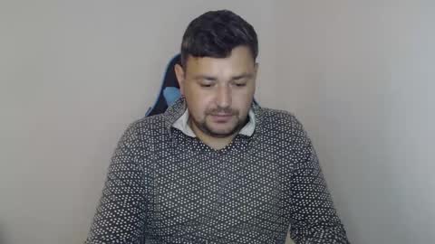 Snapshot of just_a_nice_guy_27 chatting on 10-09-25, 11:19 Alex online show from 10-09-25, 11:19