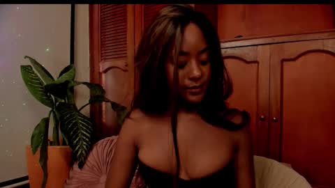 Snapshot of just_ale_ chatting on 10-10-25, 10:31 sweet ale online show from 10-10-25, 10:31