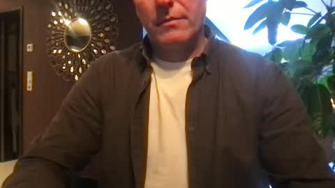 Snapshot of just_another_biguy chatting on 02-07-25, 02:47 Steven online show from 02-07-25, 02:47