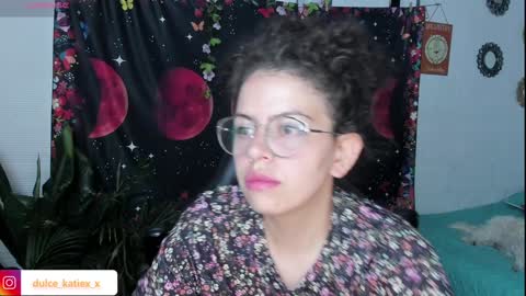 Snapshot of just_katiex chatting on 01-09-25, 12:25 Sofia online show from 01-09-25, 12:25