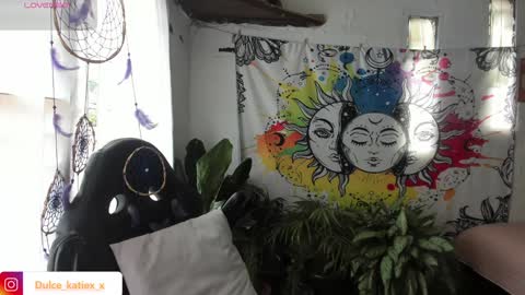 Snapshot of just_katiex chatting on 02-06-25, 06:35 Sofia online show from 02-06-25, 06:35