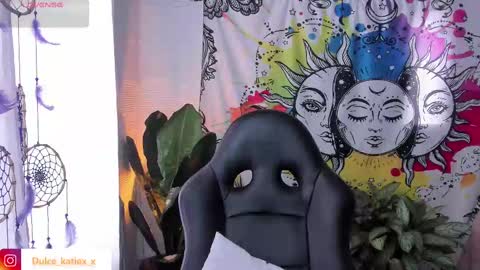 Snapshot of just_katiex chatting on 02-11-25, 01:41 Sofia online show from 02-11-25, 01:41