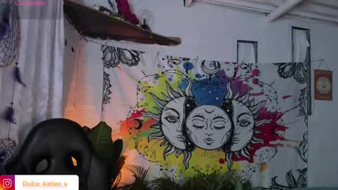 Snapshot of just_katiex chatting on 02-15-25, 11:25 Sofia online show from 02-15-25, 11:25