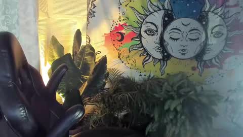 Snapshot of just_katiex chatting on 02-21-25, 10:39 Sofia online show from 02-21-25, 10:39