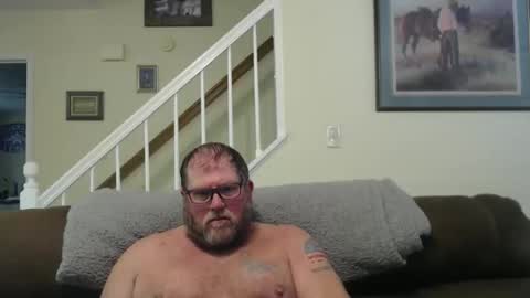 Snapshot of justaguyandnaked chatting on 05-16-26, 06:07 justaguyandnaked online show from 05-16-26, 06:07