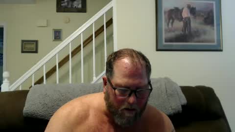 Snapshot of justaguyandnaked chatting on 06-12-26, 06:29 justaguyandnaked online show from 06-12-26, 06:29