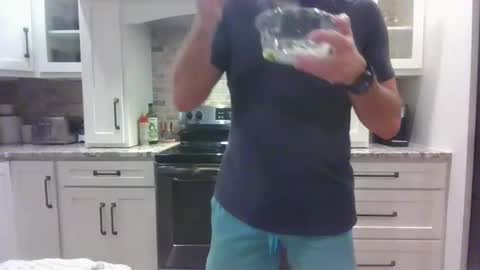 justanotherdadbod2025 online show from 10-18-25, 11:16