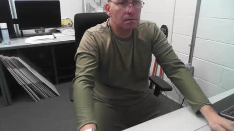 Just a Toy Soldier online show from 02-09-26, 11:31