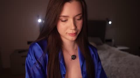 Snapshot of justbarbie_new_ chatting on 06-09-26, 08:20 Katarina online show from 06-09-26, 08:20