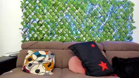 Chloe online show from 04-19-26, 04:06