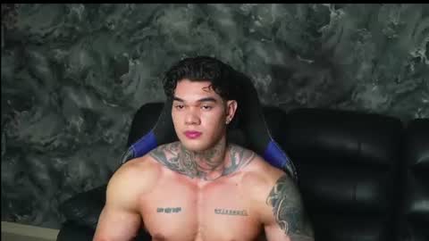 Snapshot of justin_clark1 chatting on 06-17-26, 04:15 justin clark1 online show from 06-17-26, 04:15