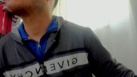 Snapshot of justin_jazmin chatting on 10-13-25, 01:55 JUSTIN Y JAZMIN online show from 10-13-25, 01:55