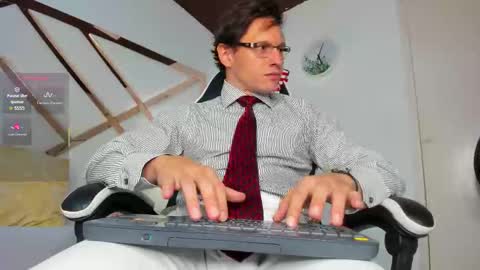 Justin  online show from 12-23-25, 02:53