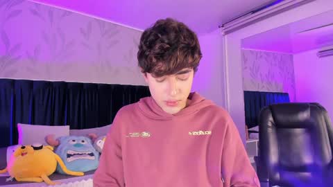 Justin online show from 04-09-26, 12:43