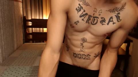 justine_hunk online show from 12-21-24, 03:14