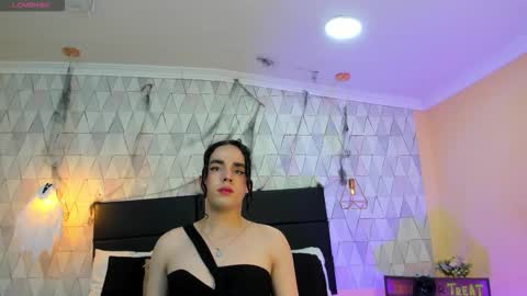 Justine online show from 10-26-25, 03:23