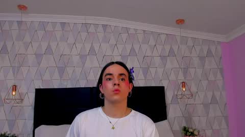 Justine online show from 05-25-26, 04:07
