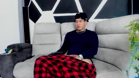 justinfuller_31 online show from 11-09-25, 07:01