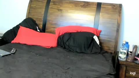 Snapshot of justmarriednsharing chatting on 01-24-25, 08:55 Riley and Jeff online show from 01-24-25, 08:55