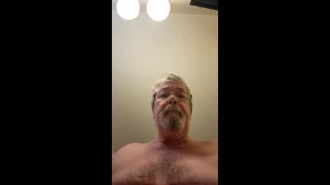 Snapshot of justmeohio chatting on 04-28-26, 02:11 justmeohio online show from 04-28-26, 02:11