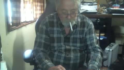 Snapshot of justmeohio chatting on 05-02-26, 02:44 justmeohio online show from 05-02-26, 02:44