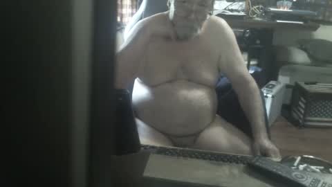 Snapshot of justmeohio chatting on 05-05-26, 01:30 justmeohio online show from 05-05-26, 01:30