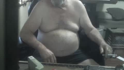 Snapshot of justmeohio chatting on 05-10-26, 02:11 justmeohio online show from 05-10-26, 02:11
