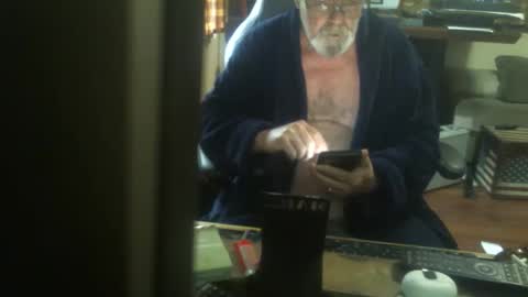 Snapshot of justmeohio chatting on 05-13-26, 02:25 justmeohio online show from 05-13-26, 02:25