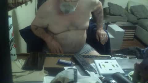 Snapshot of justmeohio chatting on 05-31-26, 01:58 justmeohio online show from 05-31-26, 01:58