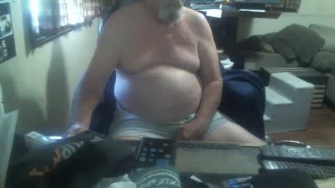 Snapshot of justmeohio chatting on 07-14-26, 12:11 justmeohio online show from 07-14-26, 12:11