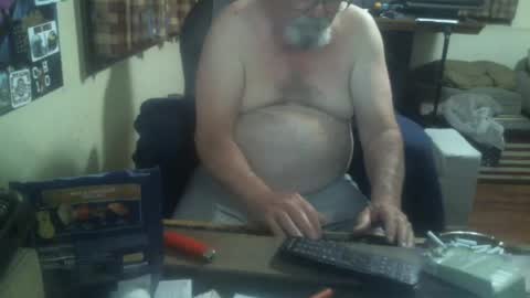 Snapshot of justmeohio chatting on 08-01-26, 12:54 justmeohio online show from 08-01-26, 12:54