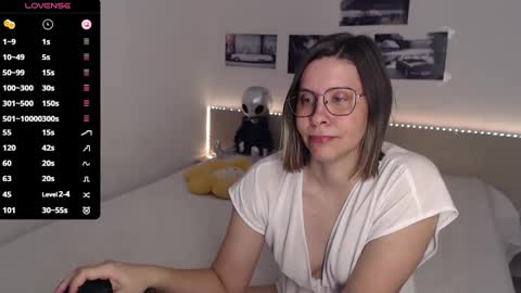 Julie online show from 03-07-25, 05:29