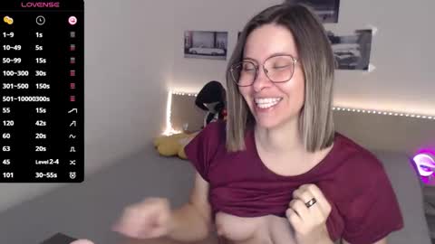 Julie online show from 03-04-26, 05:02