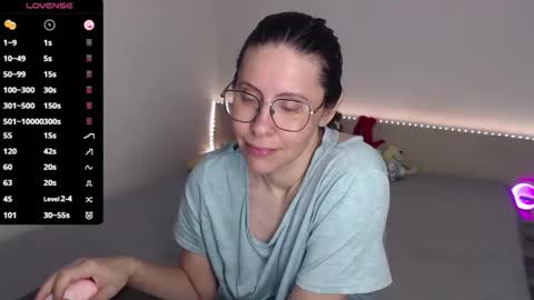 Julie online show from 05-29-26, 03:59