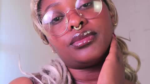 Nala online show from 02-27-26, 03:34