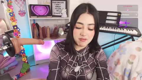 Emy online show from 03-20-26, 12:15