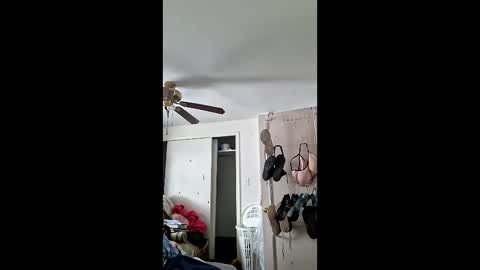 Snapshot of justuncensored chatting on 02-10-26, 05:06 JS Uncensored online show from 02-10-26, 05:06