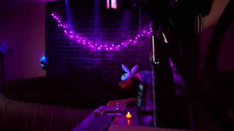 Eetantungfuk Mias online show from 12-02-24, 05:15