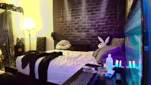 Eetantungfuk Mias online show from 12-12-24, 06:57