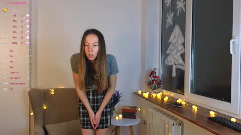 Snapshot of juu_jaa chatting on 12-29-24, 02:31 Juja and Kira online show from 12-29-24, 02:31