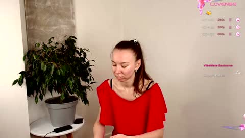 Snapshot of juu_jaa chatting on 02-07-25, 03:12 Juja and Kira online show from 02-07-25, 03:12