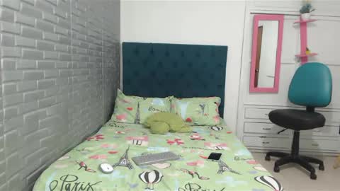 juviaandgray online show from 01-11-25, 01:48