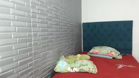 juviaandgray online show from 01-19-25, 12:17