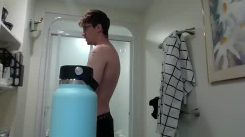 Snapshot of jwill10000 chatting on 02-27-25, 07:34 J and Sugar snap pea online show from 02-27-25, 07:34